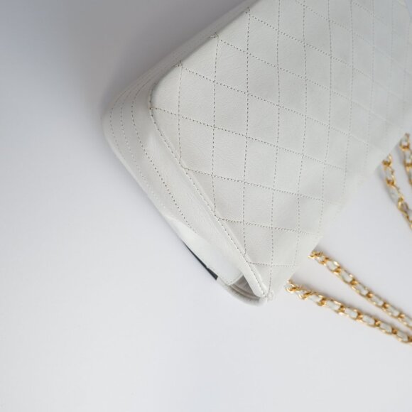 Authentic Preowned Vintage Chanel White Single Flap Bag - GHW - Picture 11 of 16